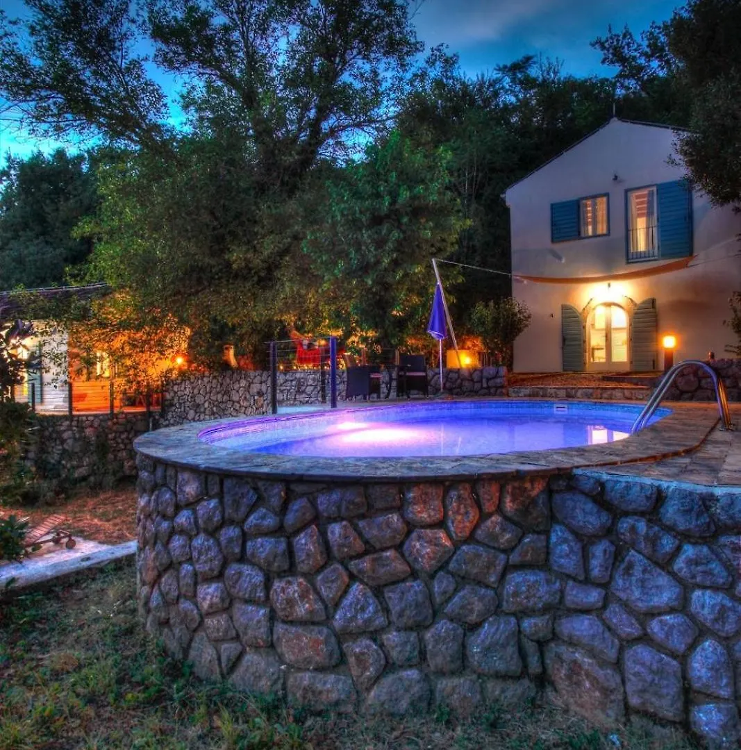 Holiday home Stone Villa Grizane-Belgrad