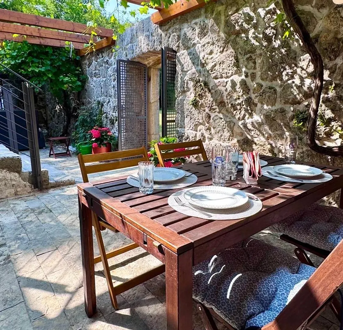 Stone Villa Grizane-Belgrad